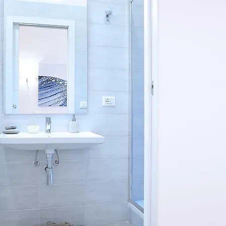 מלון דירות Duca70 